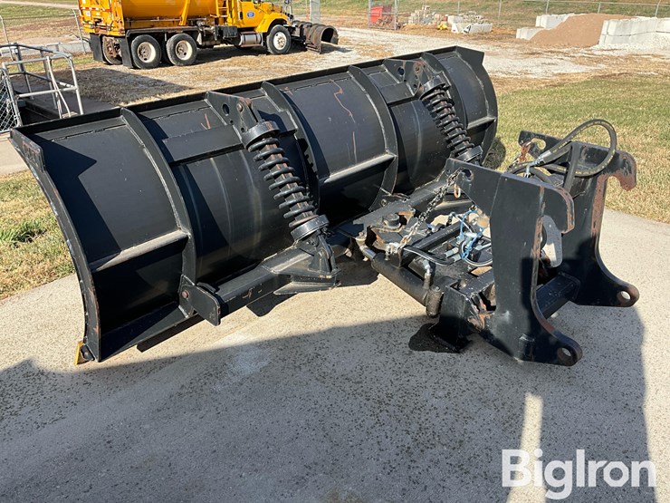 caterpillar-10-image-7