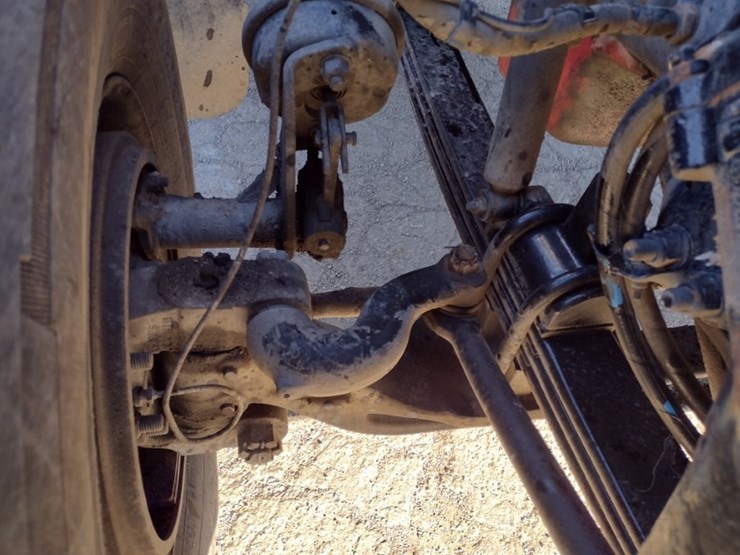 peterbilt-567-image-26