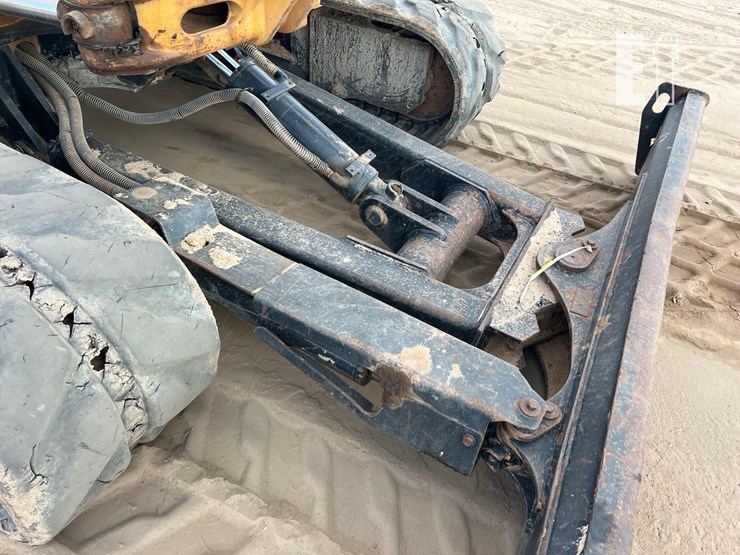 2017-caterpillar-305e2-cr-image-14