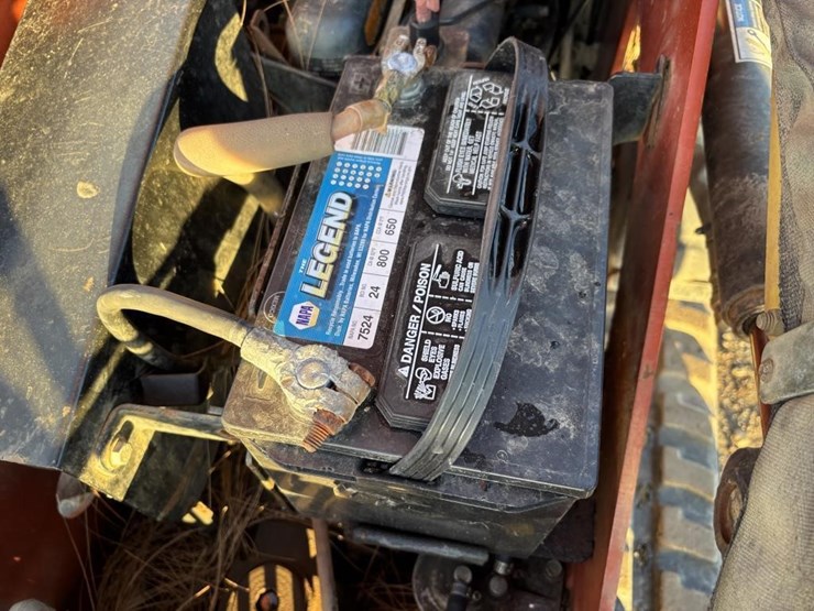 2006-ditch-witch-sk650-image-17