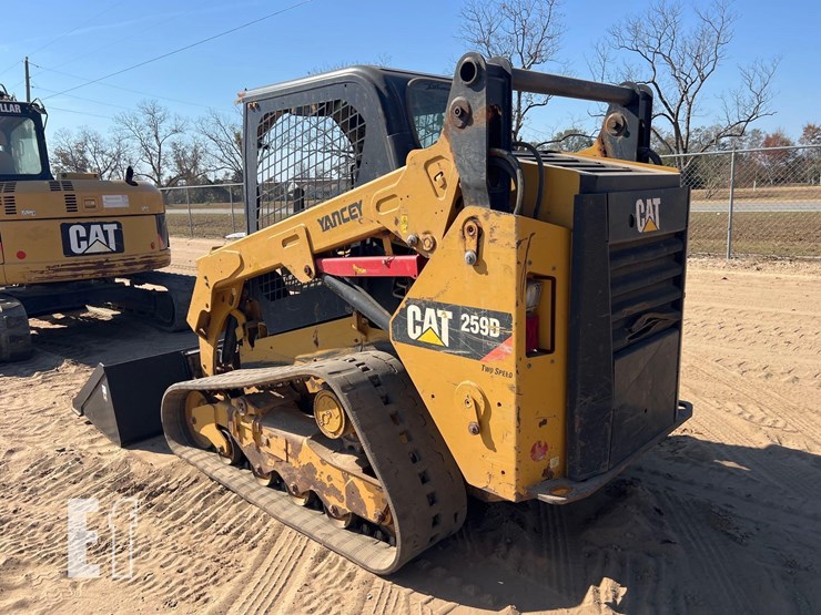 2017-caterpillar-259d-image-2