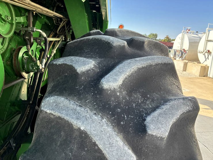 john-deere-9400-image-42