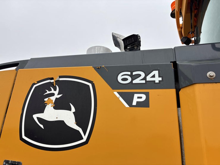 john-deere-624-image-34