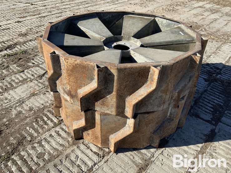 bb-metal-works-steel-tread-corner-system-pivot-wheels-image-3