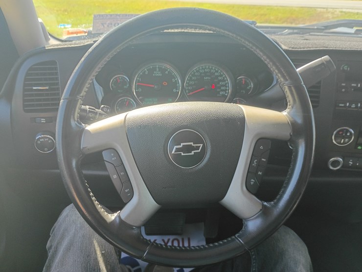 chevrolet-silverado-1500-image-44