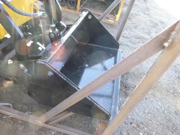 2025-agt-mx-mrt14-skid-steer-track-loader-image-8