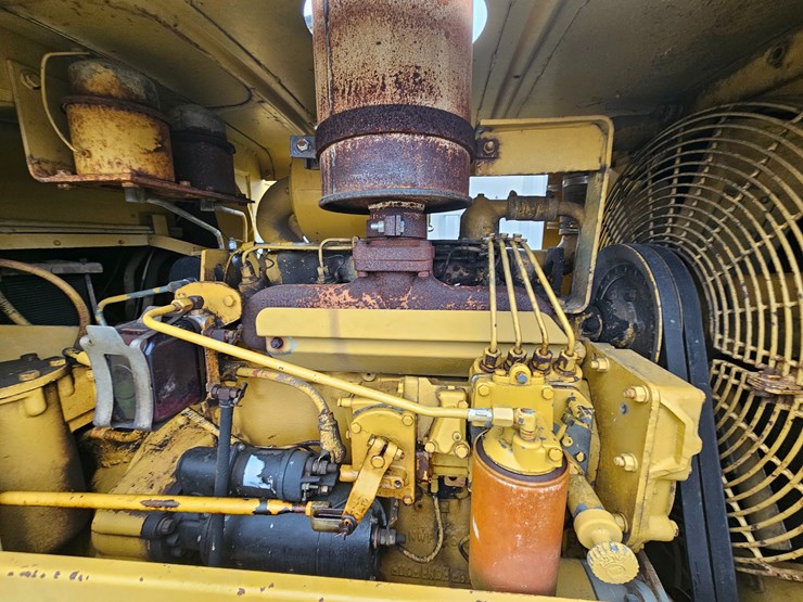 caterpillar-920-image-17