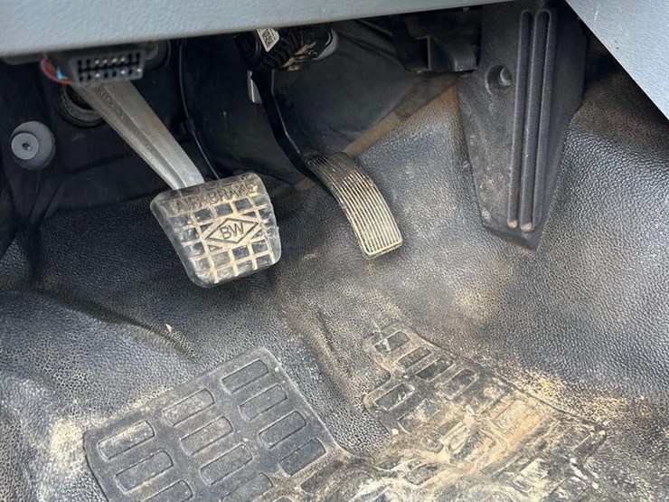 ford-f750-sd-image-66