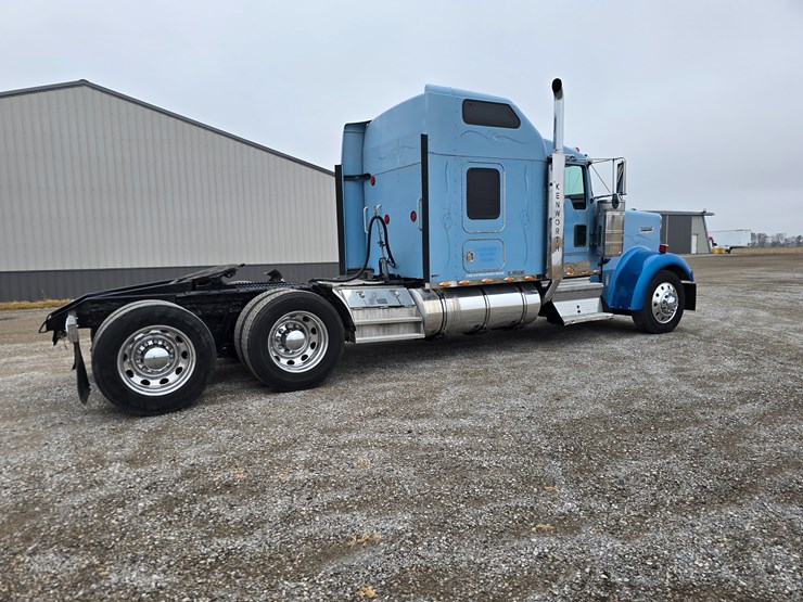 1999-kenworth-w900l-image-29