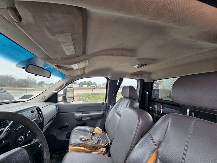 chevrolet-silverado-2500-image-37