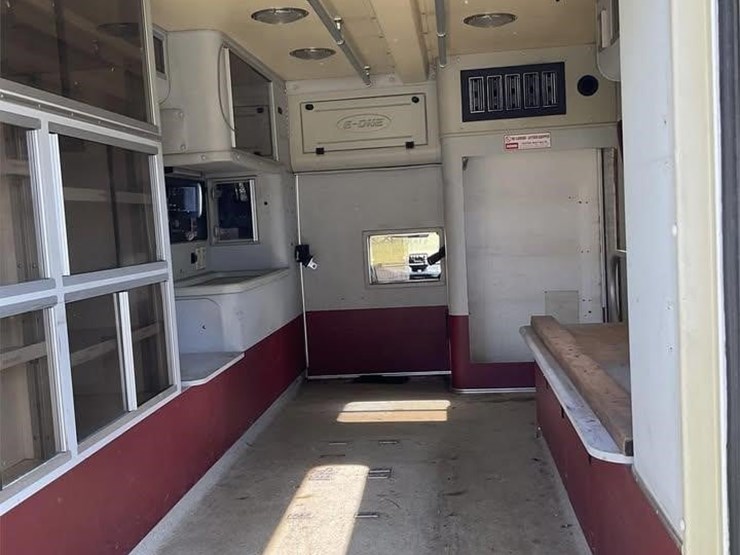 1995-ford-f350-image-7