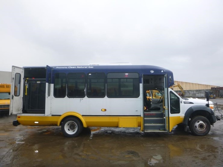 2015-ford-f550-image-6