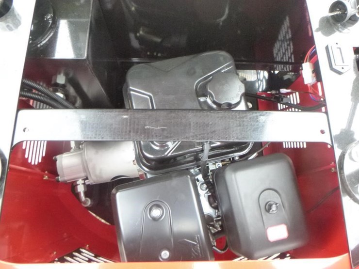 2025-vicsec-vc13-hydraulic-excavator-image-24