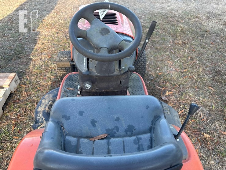 husqvarna-riding-mower-107-image-5