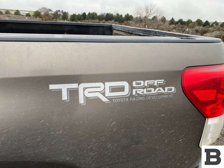 2013-toyota-tundra-image-15