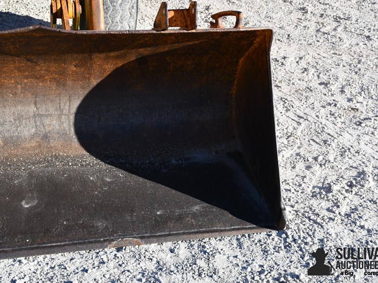 john-deere-310-image-11