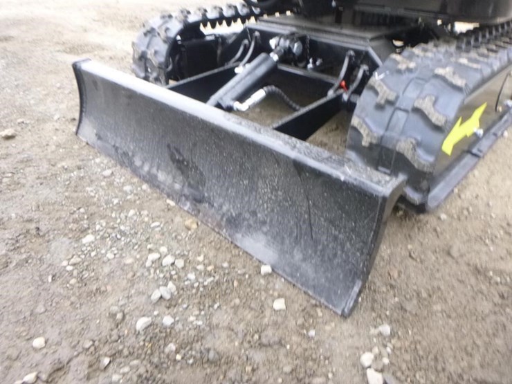 2025-vicsec-vc15-hydraulic-excavator-image-15