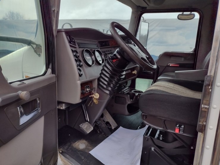 kenworth-t370-image-16