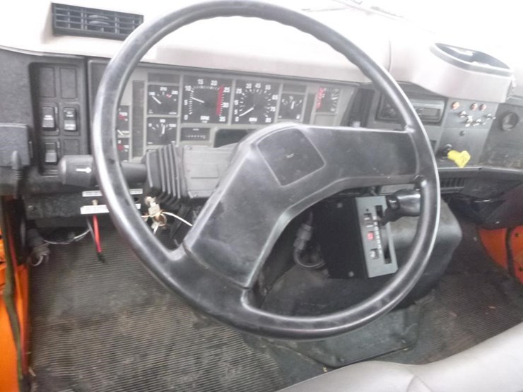 2000-international-4900-image-15