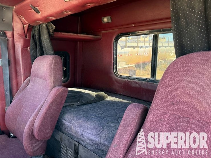 western-star-4900-image-7