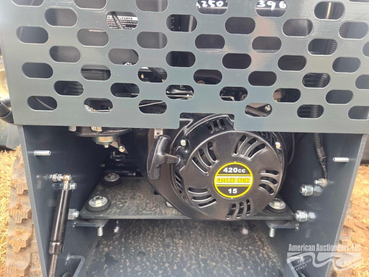 sdlanch-sdll50-mini-skid-steer-loader-image-19