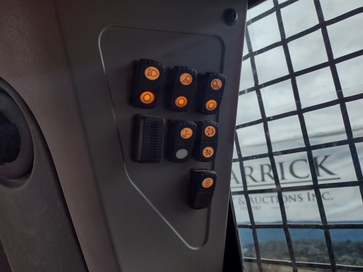 caterpillar-d7e-lgp-image-13