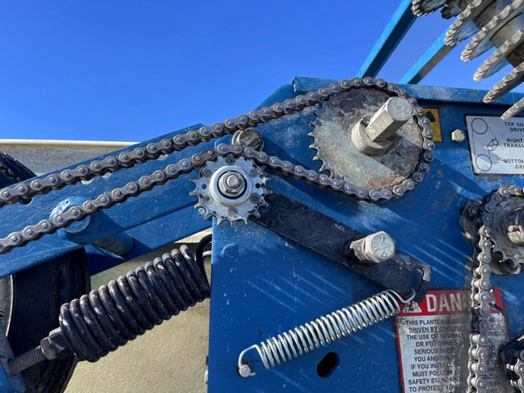 1998-kinze-2600-image-16