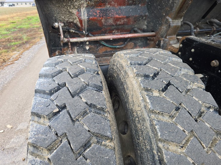 peterbilt-367-image-109