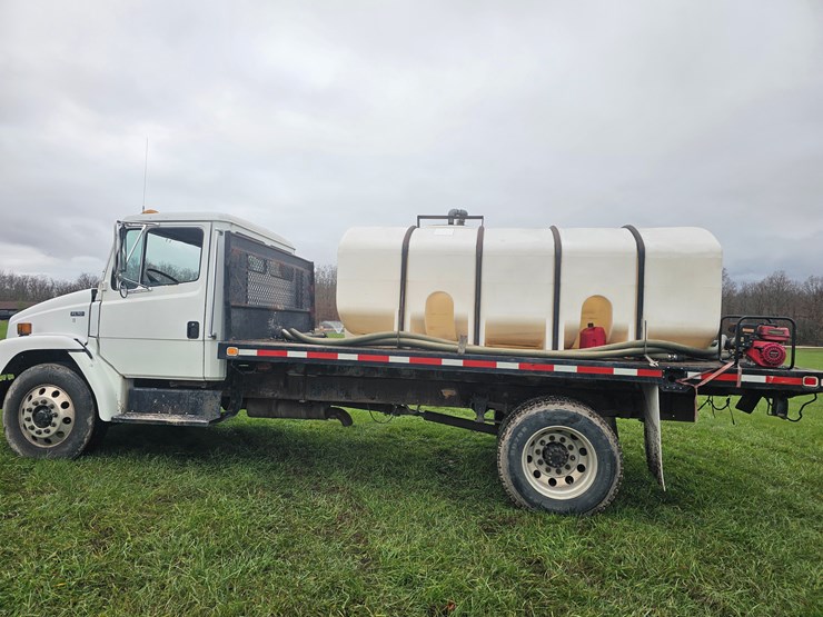 freightliner-fl60-image-8