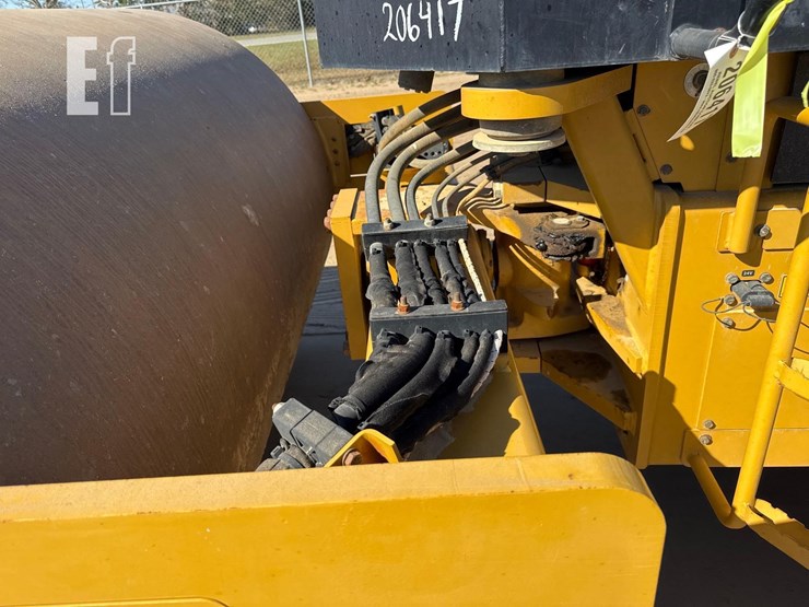 caterpillar-cs54b-image-11