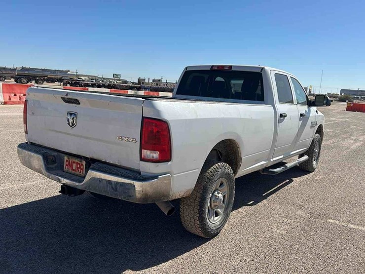 2018-dodge-ram-2500-image-3