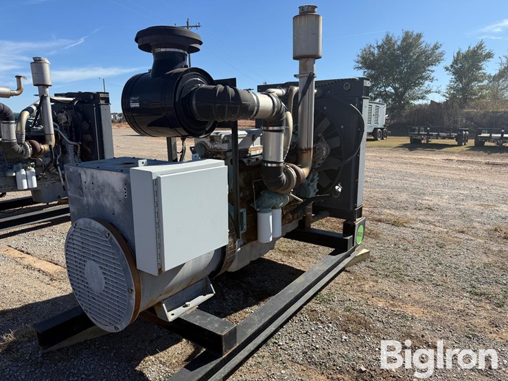 marathon-magnaplus-200kw-skid-mounted-diesel-generator-image-7