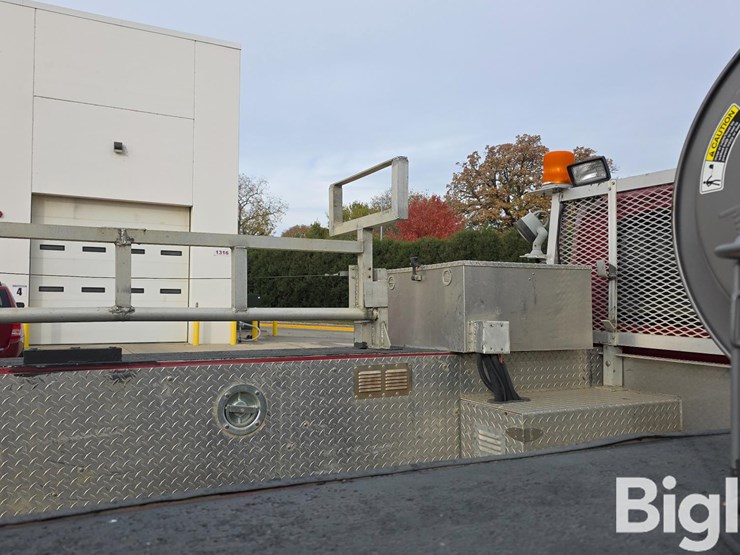 2004-international-durastar-4300-image-12