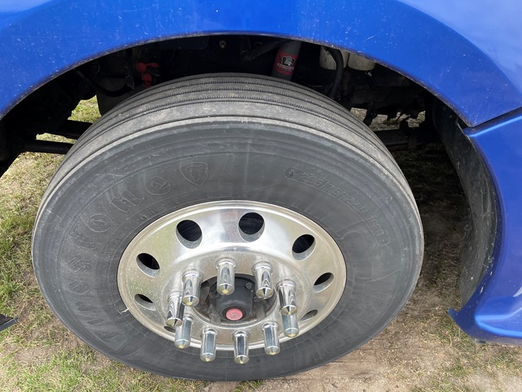 kenworth-t680-image-25