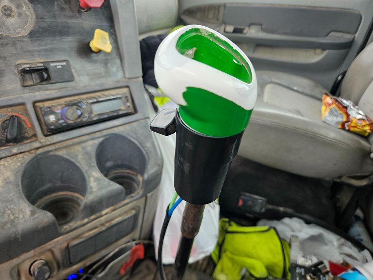 freightliner-columbia-120-image-83