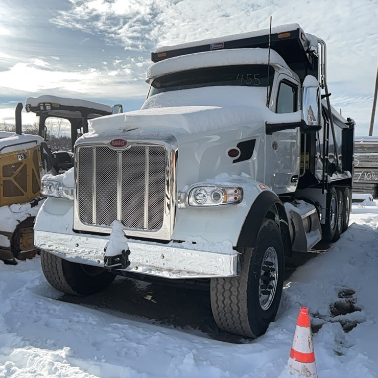 PETERBILT 567