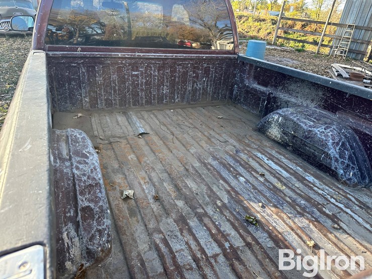 2002-chevrolet-silverado-1500-image-19