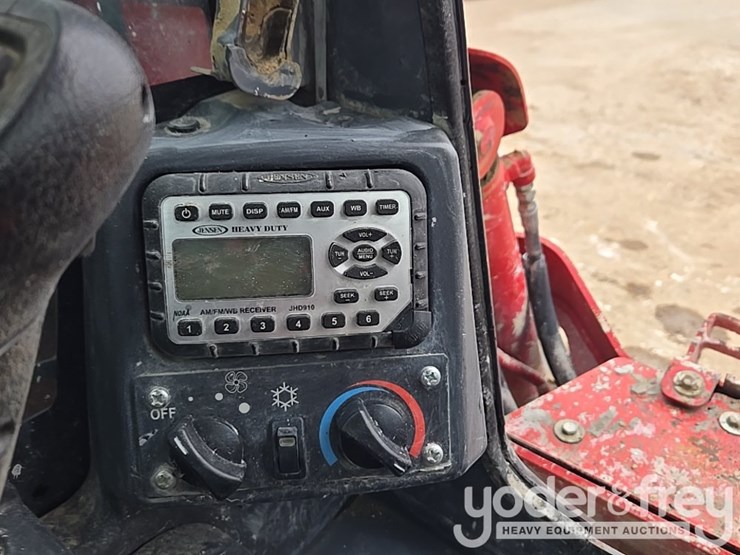 takeuchi-tl8r2-image-85