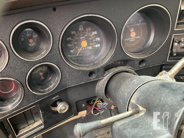 1979-chevrolet-custom-deluxe-image-7