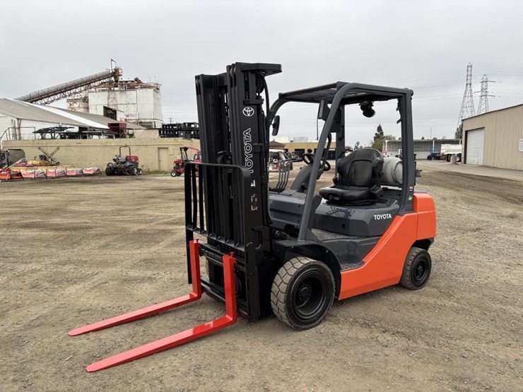 2018-toyota-8fgu25-image-1