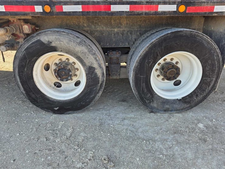 kenworth-t300-image-15