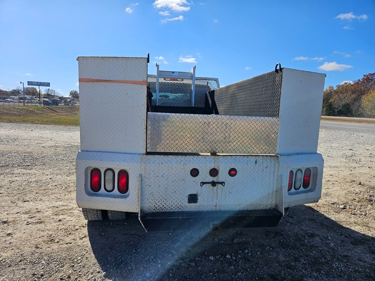 chevrolet-silverado-3500-image-13