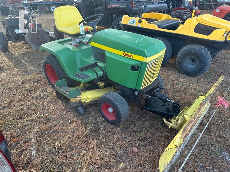 john-deere-318-image-2