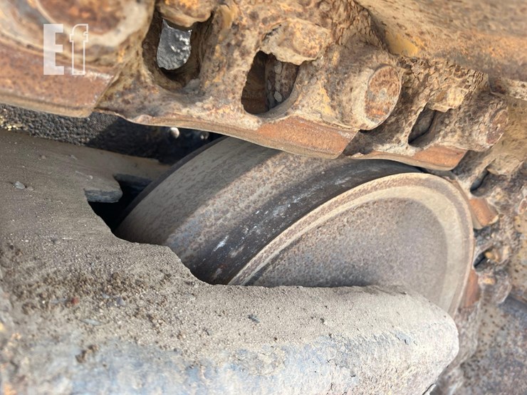 caterpillar-d6m-image-17