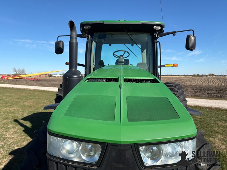 john-deere-8260r-image-18