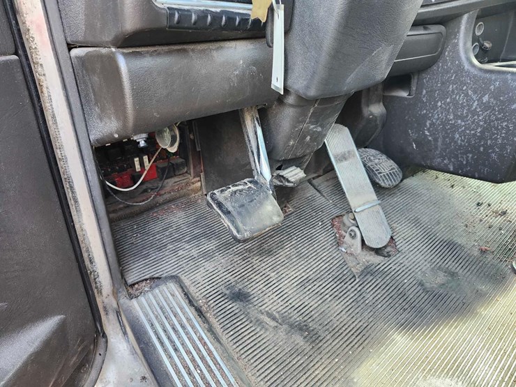 2008-kenworth-t800-image-19