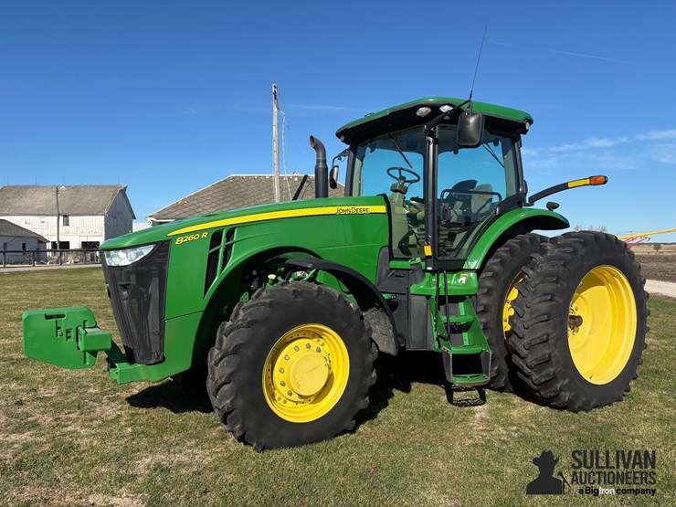 john-deere-8260r-image-1