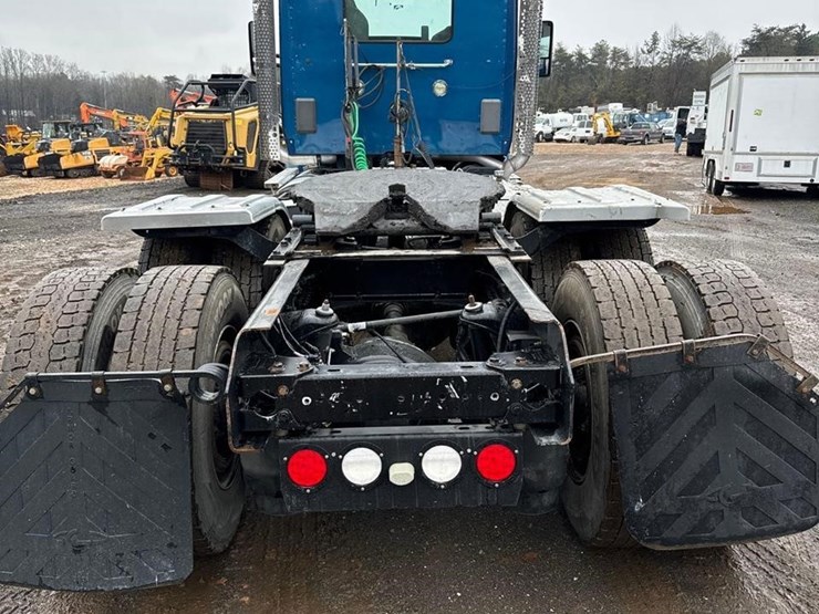 2015-kenworth-t880-image-4