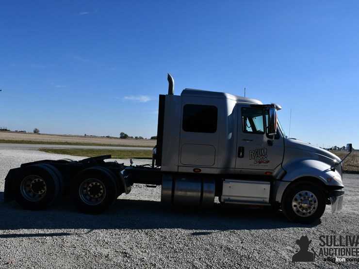 2017-international-prostar-image-4