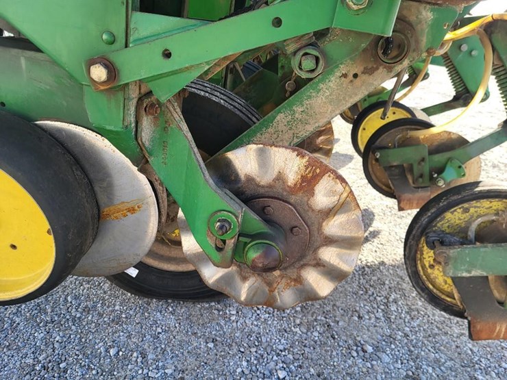 john-deere-7200-image-17